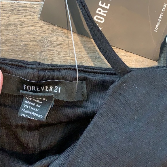 Cute little black dress! - Picture 4 of 6